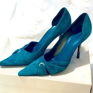 BCBG teal heels!